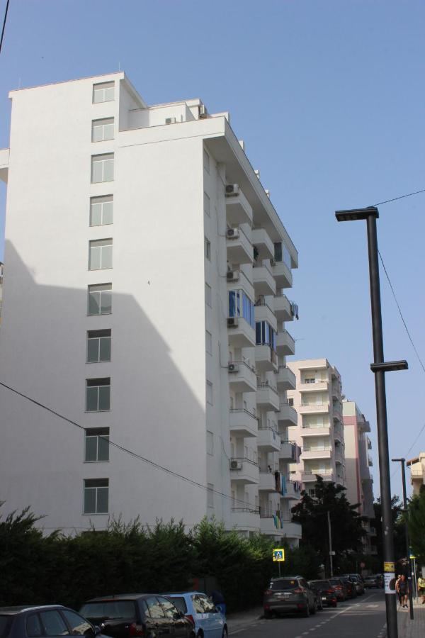 Cocoon Apartment Durres Exterior photo